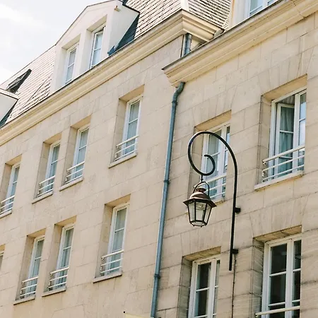 Alfred Hotel 3*