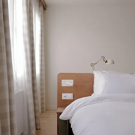 Alfred Hotel 3*