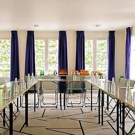 Alfred Hotel 3*